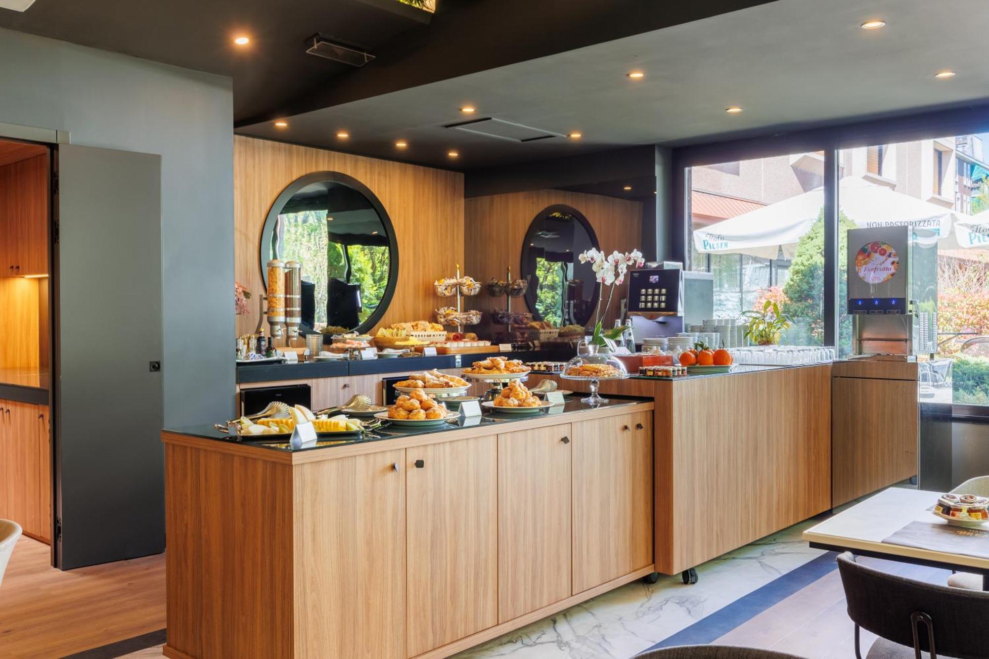 Jr Hotels Bologna Amadeus — Foto 2